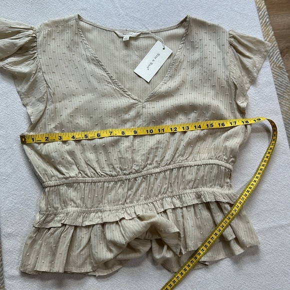 Boho ruffle cap sleeve v neck top with Swiss dot detail SZ L-XL (Bin3) - Picture 6 of 8